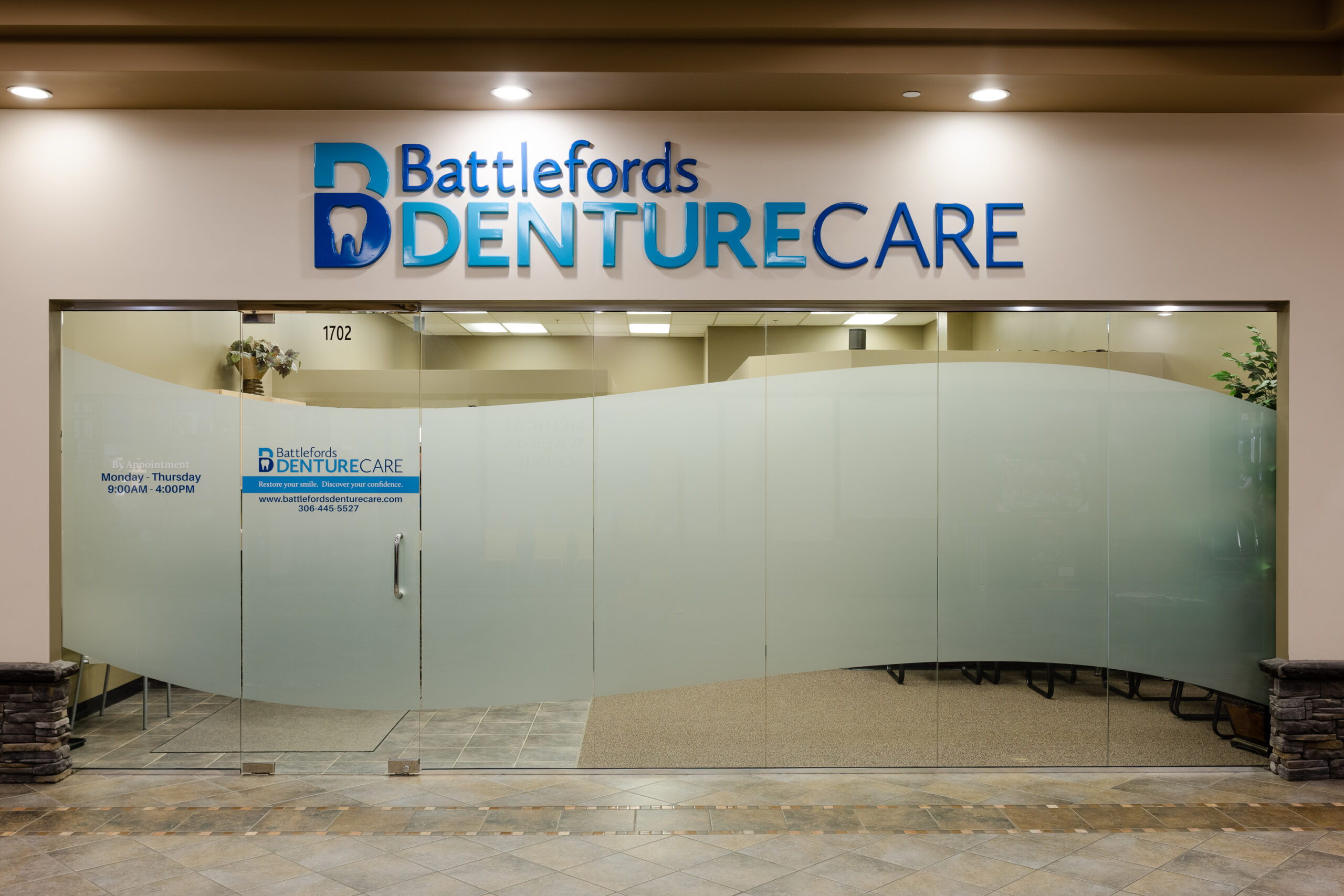 Front view of Battlefords Denture Care Clinic